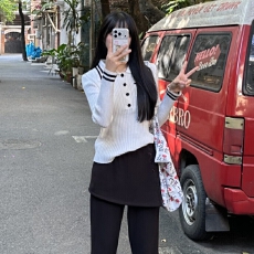 批发白色polo领针织打底衫女春秋长袖上衣设计感慵懒修身套头内搭毛衣