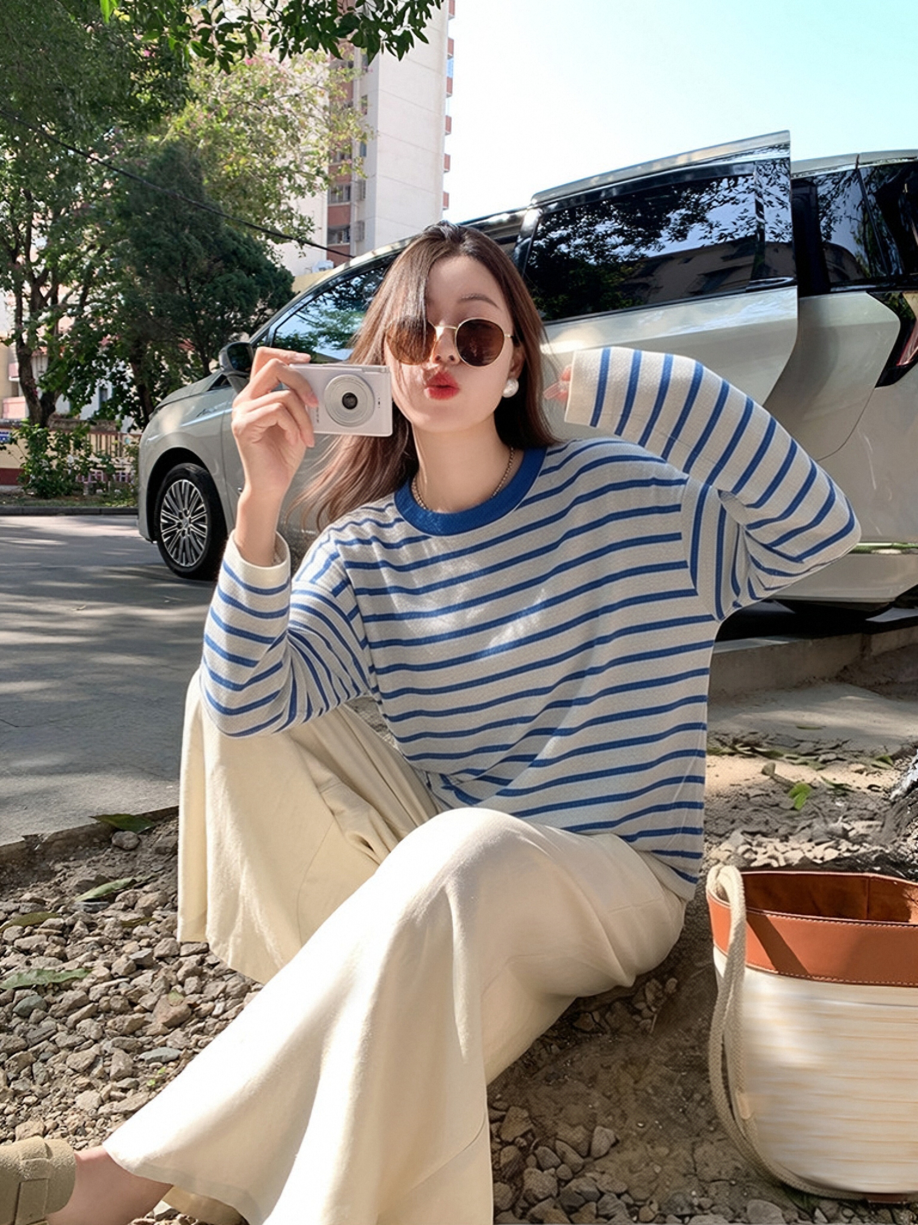 프랑스식 디자인 센스 파란색 스트라이프 자외선 차단 블라우스 티셔츠 여성 2026 새로운 얼음 실크 얇은 스타일 니트 긴 소매 맨위