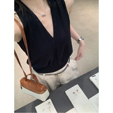 批发天丝v领显瘦气质无袖针织上衣t恤<b class='q'>打底衫</b>女夏季外穿背心透气老钱风