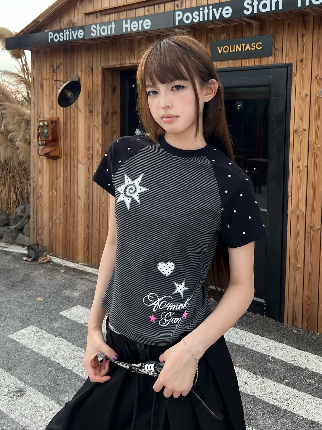 아메리칸 y2k 핫걸 검정색 스트라이프 패치워크 도트 무늬 반팔 티셔츠 여성 여름 디자인 센스 몸매 가꾸기 품격 맨위 트렌디