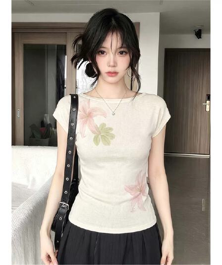 한 부서 분위기 센스 베이지 색 반팔 티셔츠 여성 여름 꽃 프린트 몸매 가꾸기 슬림해 보이는 출퇴근 다용도 핫걸 맨위