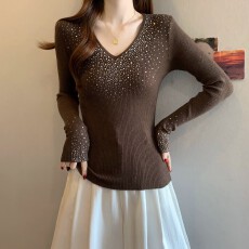 批发纯欲风白色V领烫钻针织打底衫女秋冬修身显瘦内搭独特漂亮小上衣