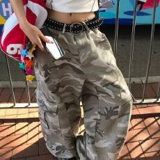 批发美式复古迷彩工装裤男女春夏新款宽松直筒显瘦高街潮流弯刀<b class='q'>休闲</b>裤