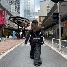 批发美式风高街设计感粉色印花解构牛仔裤女街头痞帅原牛阔腿宽松长裤