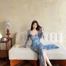 批发2025春季新款法式<b class='q'>复古</b>印花网纱<b class='q'>长裙</b>喇叭长袖荷叶边开叉修身连衣裙