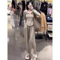 批发初秋显瘦时髦休闲女春秋冬连帽修身上衣阔腿裤宽松<b class='q'>运动</b>服两件套装