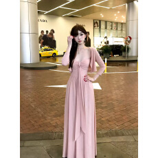 批发粉漾佳人2025秋冬季新款显瘦遮肉高弹显身材设计连衣裙套装