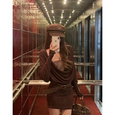 批发高级感纯欲风深V荡领长袖<b class='q'>连衣裙</b>女美式辣妹风<b class='q'>条纹</b>抹胸背心两件套