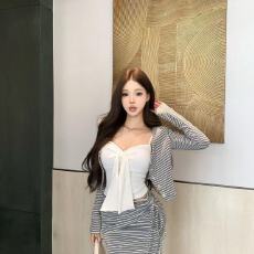 批发秋季新款时尚<b class='q'>条纹</b>一整套长袖开衫吊带上衣女高腰波点半身<b class='q'>裙</b>三件套