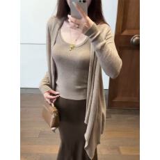 批发三件套女2025秋新款韩系气质慵懒感不规则开衫<b class='q'>吊带</b><b class='q'>背心</b>半身裙