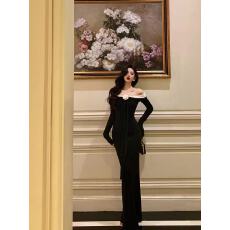 批发法式性感一字肩长袖<b class='q'>黑色</b>撞色立体玫瑰<b class='q'>礼服</b>女轻熟优雅风针织长裙子