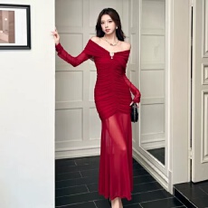 批发高级感早秋气质修身网纱一字肩长袖连衣裙女包臀2026新款<b class='q'>礼服</b>长裙