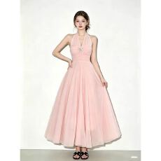 批发夏季名媛风纯色褶皱领挂脖<b class='q'>连衣裙</b>女度假<b class='q'>礼服</b>裙露肩长裙