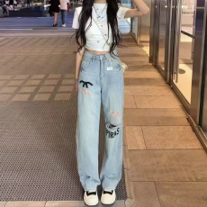 批发窄版直筒牛仔<b class='q'>裤</b>女春夏新款<b class='q'>韩版</b>大码宽松显瘦破洞阔腿长<b class='q'>裤</b>子潮