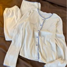 批发230克德绒INS风简约<b class='q'>蕾丝</b>纯色保暖开衫秋冬季少女感时尚家居服<b class='q'>套装</b>