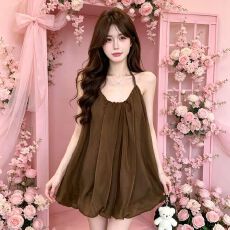 批发辣妹复古宽松显瘦设计感吊带背心女2026夏季新款百搭无袖花苞裙