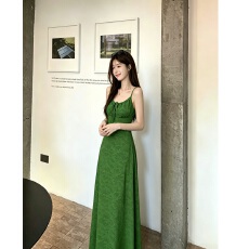 批发原版面料肩带可调节+配<b class='q'>短裤</b>复古度假吊带连衣裙女<b class='q'>夏季</b>绿色a字长