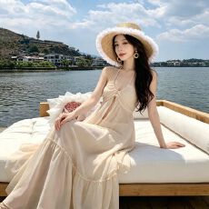 批发原版做法三亚穿搭海边度假套装裙夏高级氛围感飘逸仙气挂脖连衣裙