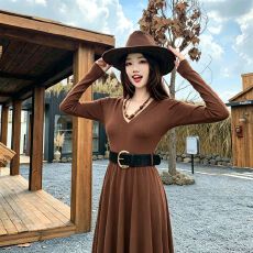 批发送腰带  美拉德法式V领大摆初秋<b class='q'>连衣裙</b>高腰修身百搭长裙收腰A<b class='q'>字</b>裙