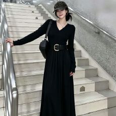 批发法式v领长袖<b class='q'>连衣裙</b>女秋季新款收腰配腰带大摆长裙气质显瘦a<b class='q'>字</b>裙子