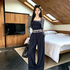 批发高级感新款小众时尚百搭休闲风条纹<b class='q'>长袖</b>开衫吊带背心阔腿裤三套装