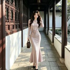 批发爆款2026新款中式复古盘扣<b class='q'>旗袍</b>裙名媛修身性感绣花鱼尾包臀<b class='q'>连衣裙</b>