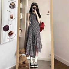 批发法式无袖不规则<b class='q'>格子</b>背心<b class='q'>连衣裙</b>子女夏季2025年新款小个子气质长裙