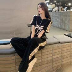 批发夏季网红<b class='q'>潮流</b>爆款<b class='q'>时尚</b>休闲运动套装女<b class='q'>时尚</b>减龄短袖阔腿裤两件套