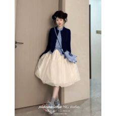 批发韩系学院风藏蓝色假两件拼接针织衫<b class='q'>女</b>秋冬新款设计感小众显瘦上衣