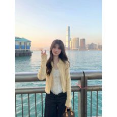 批发2026新款早春季黄色短款麻花开衫毛衣<b class='q'>女</b>慵懒外搭针织衫外套小上衣