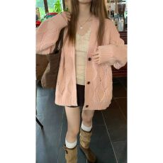 批发红人馆针织开衫<b class='q'>女</b>韩系早秋穿搭上衣外搭氛围感粉色慵懒风毛衣外套