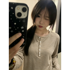 批发广州面料韩系学院风条纹正肩长袖<b class='q'>t</b><b class='q'>恤</b>春秋款学生修身小众上衣