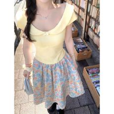 批发奶黄色纯欲正肩圆领短袖T恤女夏季修身显瘦掐腰上衣