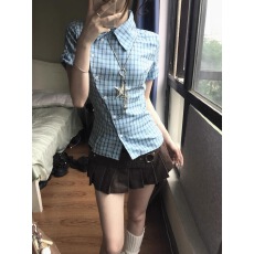 批发蓝色格子<b class='q'>短袖</b>衬衫女夏季2025新款撞色格纹衬衣设计感小众收腰上衣