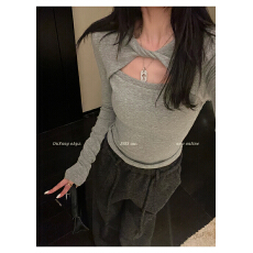 批发冬季设计感扭结镂空长袖T恤女灰色修身显瘦打底衫气质百搭上衣