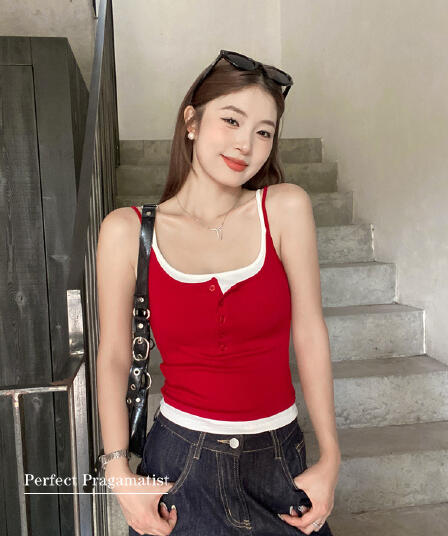 빨간색 리본 가슴 패드 캐미솔 인사이드 가져 가라. 봄 여름 새로운 페이크 레이어드 만나는 민소매 맨위