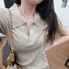 批发高端小资老钱风修身显瘦气质t恤女2026春夏一粒扣翻领冰丝<b class='q'>针织衫</b>