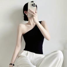 批发别致单肩斜肩棉质背心上衣女夏新款内搭锁骨无袖黑色弹力打底吊带