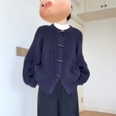 批发韩系小个子早秋<b class='q'>新款</b>上衣女<b class='q'>毛衣</b>针织外套超好看慵懒高级藏青色开衫