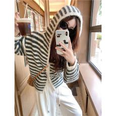 批发韩系条纹拉链连帽毛衣外套女秋季新款宽松慵懒风针织开衫上衣女