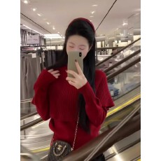 批发新年圣诞节穿搭红色斗篷披肩针织衫女秋冬季高级感毛衣假两件上衣