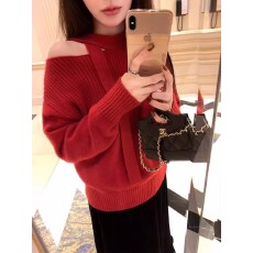 批发韩系复古红色斜肩飘带长袖针织衫上衣女冬季慵懒风高级感露肩毛衣