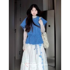 批发复古蓝色抽绳针织<b class='q'>马甲</b>叠穿碎花打底女春季新款时尚高腰半身裙套装