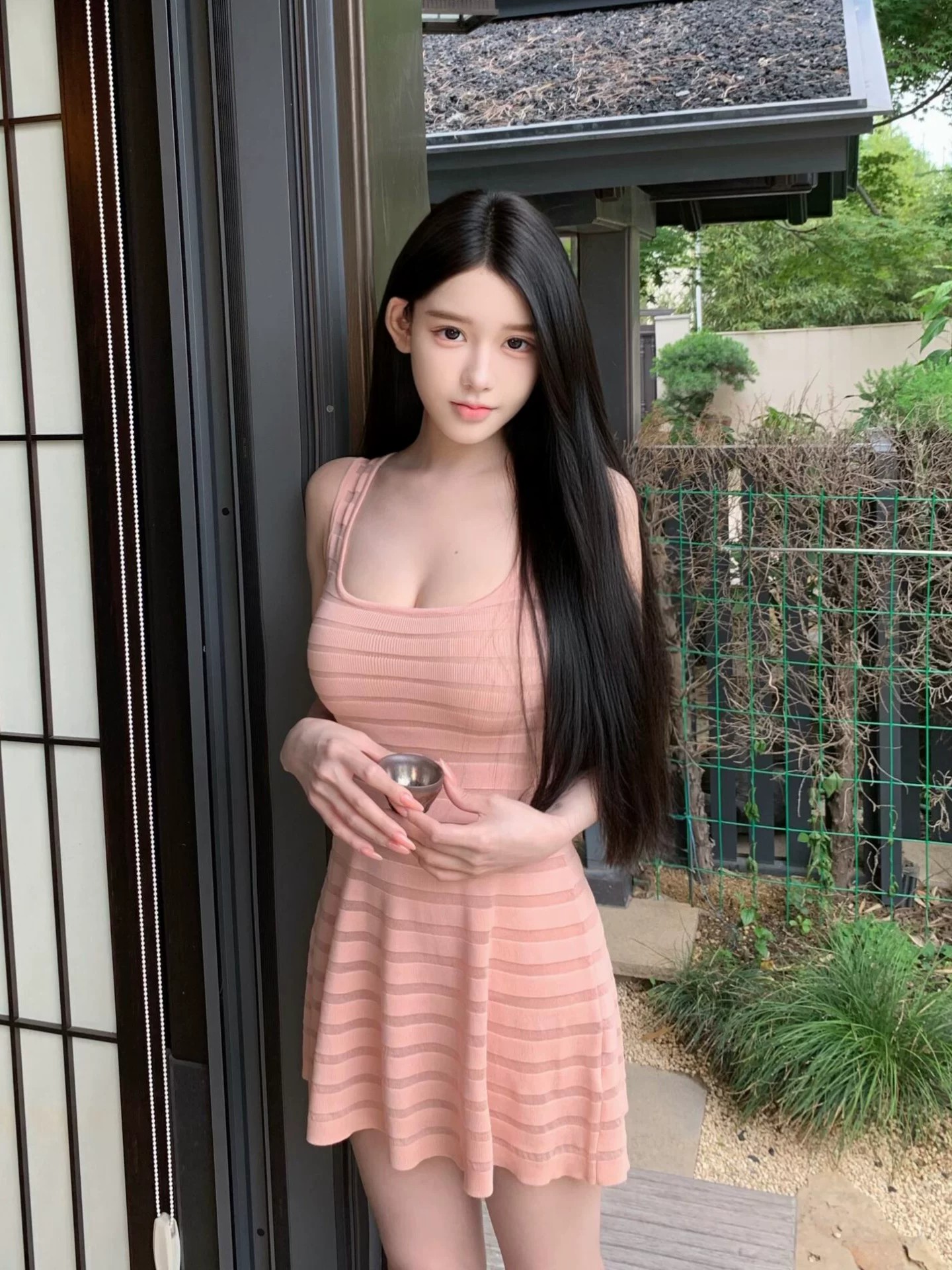 핑크색 u 칼라 홀로우 아웃 스트라이프 슬립 여성 드레스 여름 작은 키 자이언트 잘 생긴 순수한 욕망 허리 수축 슬림해 보이는 미니 스커트
