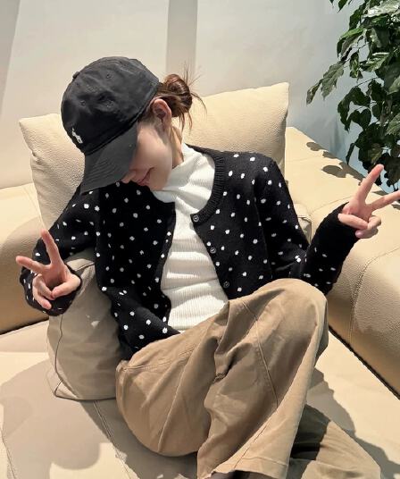 한 부서 부드러운 바람 ins 배색 도트 무늬 털 니트 스웨터 여성 솜 대양 플러시 맨위 오픈 가디건 봄 가을 단추 재킷