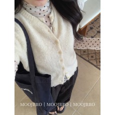 批发白色圆领排扣短袖开衫针织毛衣外套女秋温柔风小个子<b class='q'>修身</b>显瘦上衣