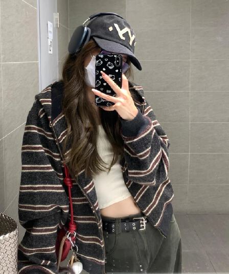 한 부서 홍콩 느낌 연령 감소 품격 니트 스웨터 여성 셔츠 가을 겨울철 작은 키 스트라이프 후드 티 스웨터 짧은 외투 트렌디