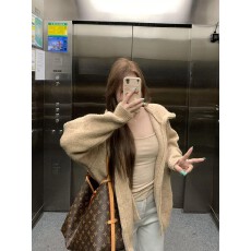 批发羊驼毛 韩系软糯百搭拉链<b class='q'>针织</b>开衫女新款设计感小众慵懒风外套