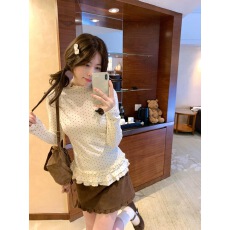 批发德容1.1 磨毛有松紧纯欲风辣妹短款波点印花长袖<b class='q'>t</b><b class='q'>恤</b>女秋季