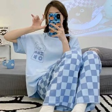 批发【宏达盛】夏季新款牛奶丝<b class='q'>睡衣</b>女短袖长裤套装<b class='q'>大码</b>宽松甜美家居服